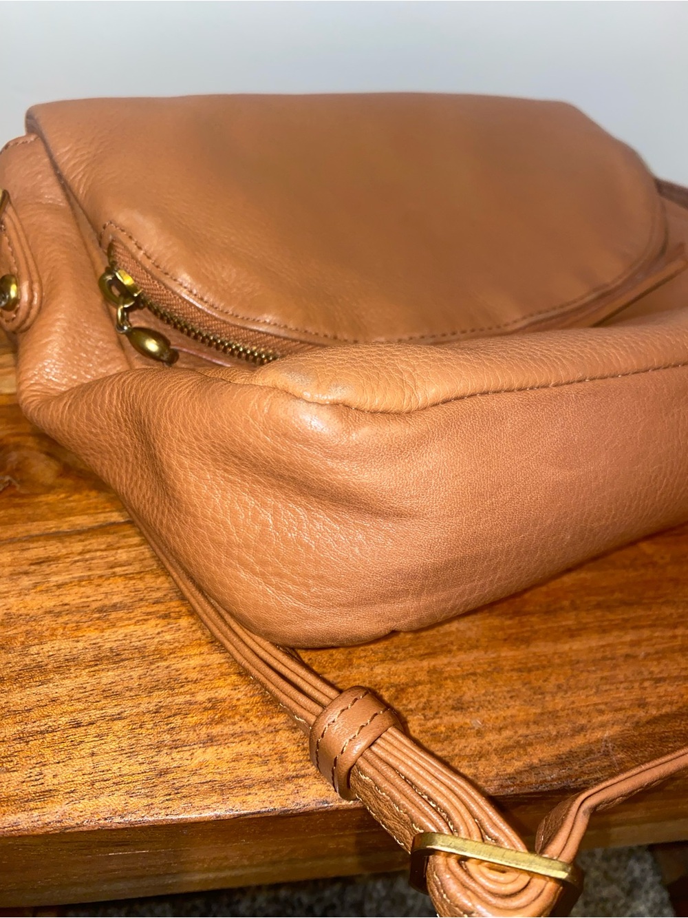 HOBO Fern Messenger Crossbody Bag - Picture 7 of 9